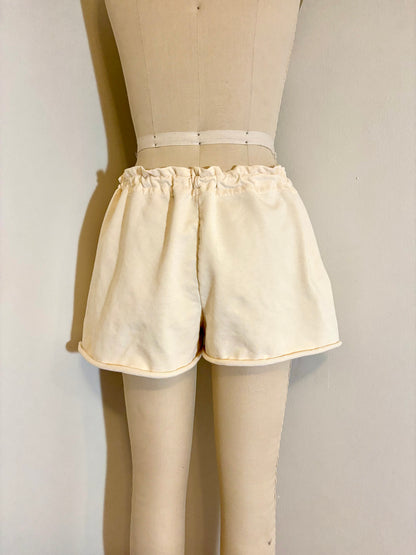 Small Ballet Cat Beach Shorts