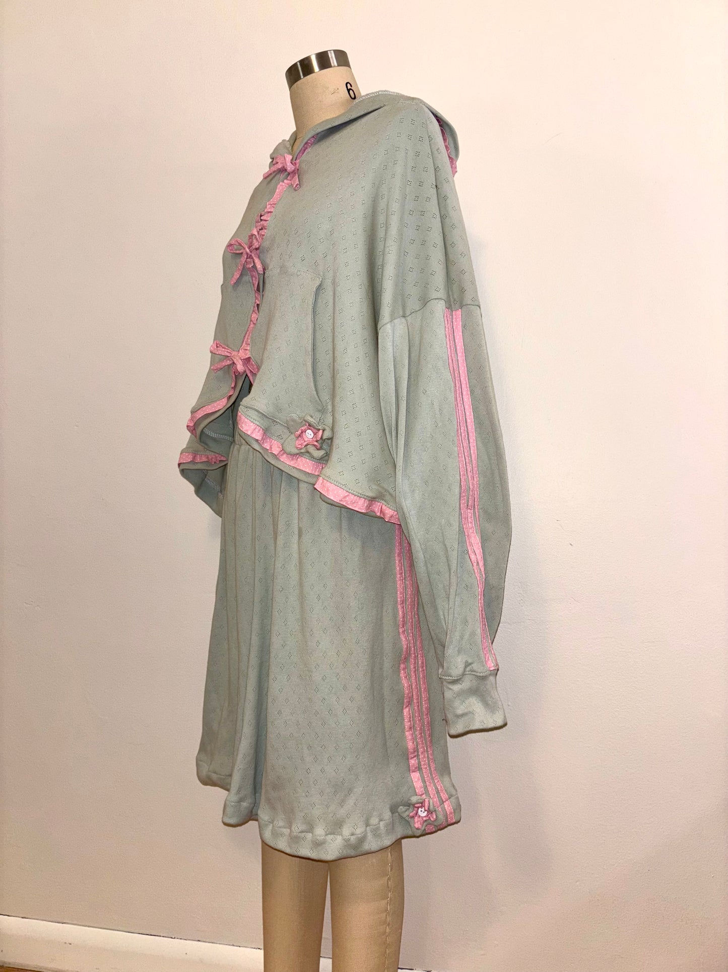 Mint Green Tie Hoodie L