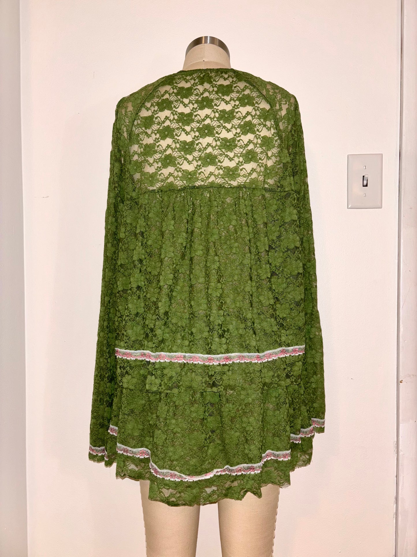 Green Lace Skirt L