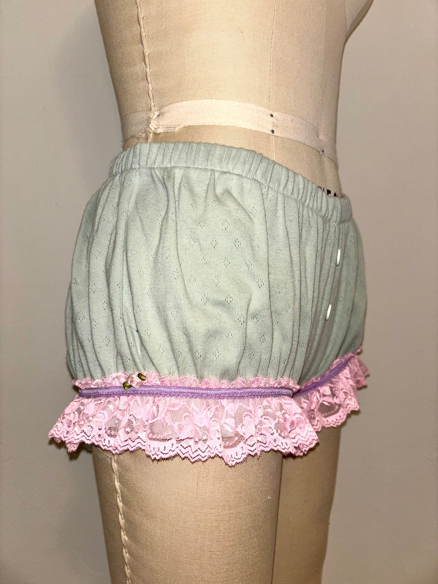 Ruffle Booty Shorts S